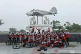 Etape V Tour de PDRI antara Radio YBJ 6 dan Pesawat Avro Anson 003