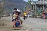 Angin topan di provinsi Bohol Filipina menewaskan 49 orang