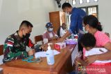 Satgas TNI-FK Uncen beri layanan kesehatan warga perbatasan RI-PNG