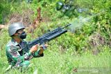 Prajurit Brigif 2 Marinir menembak menggunakan Generalized Linear Model (GLM) pada Latihan Perorangan Kesenjataan (LPK) Tri Wulan IV Brigif 2 Mar TA. 2021 di Pusat Latihan Pertempuran Korps Marinir 3 Grati Kabupaten Pasuruan, Jawa Timur, Selasa (28/12/2021). Latihan tersebut bertujuan untuk meningkatkan kemampuan prajurit. Antara Jatim/Kopda Mar Moch. Ainul Yakin/zk