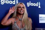 Interscope Records : Elton John dan Britney Spears akan berkolaborasi dalam lagu baru