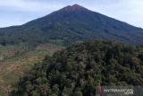 Aktivitas vulkanik meningkat, Balai Besar TNKS tutup sementara jalur pendakian Gunung Kerinci