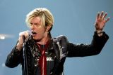 Seluruh katalog musik David Bowie dijual ke  Warner Music