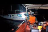 Basarnas Sulsel evakuasi dua nelayan di Perairan Selayar