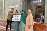 MKG Foundation kembali salurkan bantuan untuk surau dan majelis taklim di Padang