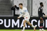 Cengiz Under selamatkan Marseille  dari terkaman 10 pemain Lille