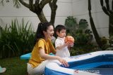 Sandra Dewi sebut pentingnya tabir surya bagi  anak-anak