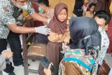 Bupati Lombok Tengah mendorong percepatan vaksinasi Anak
