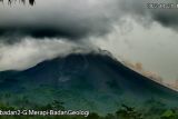 Gunung Merapi  kembali luncurkan awan panas guguran sejauh 2,5 km