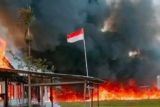Warga lakukan aksi pembakaran di Elelim  Papua jelang PSU