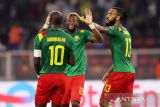 Piala Afrika-Kamerun ke perempat final setelah susah payah tekuk 10 pemain Comoros 2-1