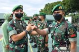 9 prajurit Yonif 714 yang buru DPO teroris Poso dapat penghargaan naik pangkat