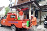 BPBD Mataram menyiagakan puluhan petugas penyemprotan disinfektan