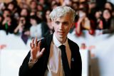 Troye Sivan kisahkan stigma  tentang HIV/AIDS di film 