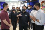 Menteri BUMN cek kesiapan layanan vaksinasi booster Sinopharm Kimia Farma