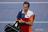Medvedev satu kemenangan lagi di Miami Open untuk merebut posisi teratas