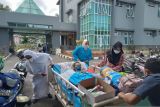 Akibat gempa, pasien RSAM dievakuasi dan dirawat di tenda darurat