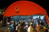Ribuan warga Pasaman Barat Sumbar korban gempa bermalam di tenda darurat