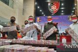 Polri ungkap jaringan besar peredaran uang palsu di Jakarta dan Jatim