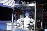 Robot bartender 5G hadir di MWC 2022 Barcelona