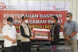 OJK dan industri keuangan Sumbar bantu korban gempa Pasaman Barat