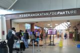Naik pesawat di Bandara Lombok wajib menggunakan aplikasi PeduliLindungi