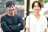 Shin Ha Kyun dan Won Jin Ah akan tampil di sitkom terbaru