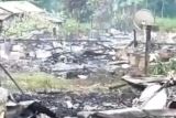 Pembakaran kamp pendulang di Kabupaten Paniai dipimpin Lewis Kogoya