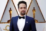 Lin-Manuel Miranda absen di  Oscar karena positif COVID-19