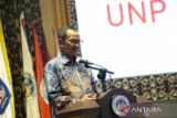 Dirjen Dikti Kemendikbudristek berikan arahan Program WCU di UNP