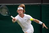 Dilarang ikut turnamen Wimbledon, petenis Rusia Rublev sebut itu diskriminasi