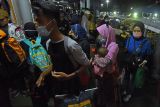 Puncak arus mudik di Merak dan Soetta lampaui 2019