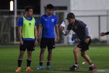 Dimas Drajad terkejut dengan  gaya kepelatihan Shin Tae-yong