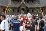 Istano Basa Pagaruyung dibanjiri pengunjung saat libur Idul Fitri