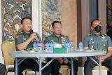 Kepala Staf TNI AD terharu operasi anak kembar siam  berhasil