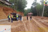 Dua ruas jalan Rantepao - Sa'dan - Batusitanduk Luwu mulai dikerjakan