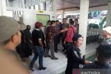 Sidang kasus Surat Palsu di Pilkada Bukittinggi diwarnai adu jotos