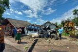 Sembilan rumah diterjang truk muatan pasir