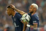 Thiago Silva sarankan Neymar pindah  ke Chelsea pada bursa transfer