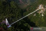 Jembatan kaca 632 meter tawarkan sensasi menantang di Vietnam