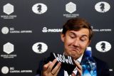 Pecatur Sergey Karjakin diberi anugerah negara