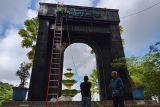 Pemkot Mataram tata  gapura Taman Sangkareang