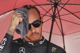 Hamilton diragukan fit di GP Kanada karena alami sakit punggung parah