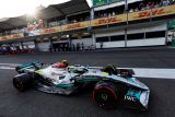 Mercedes sebut setup mobil Lewis Hamilton di Baku kelewat batas