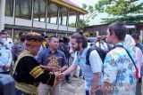 Pelajar Amerika Serikat berkunjung ke Kampar belajar budaya