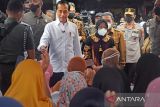 Presiden Jokowi perintahkan Luhut-Zulhas segera turunkan harga minyak goreng