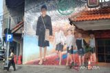 Dukung Presidensi G20, seniman Solo buat mural para pemimpin dunia