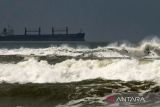 BMKG: Gelombang tinggi berpeluang landa perairan NTT