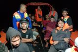 13 penumpang KM Karmila berhasil dievakuasi dari perairan Pulau Kambing