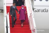 Presiden dan Ibu Iriana tiba di Tanah Air
